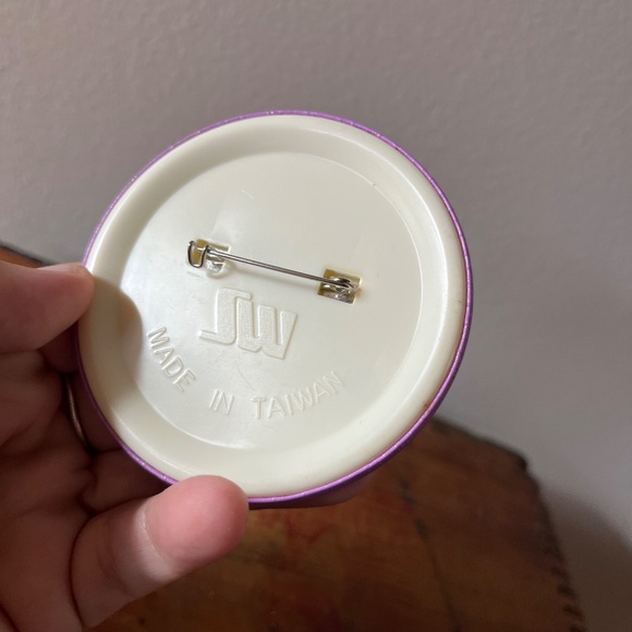 Vintage 90s Barney Baby Bop 3" Round Button / Pin / Badge - Picture 3 of 3